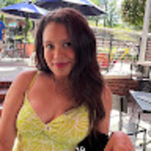 Meet your Posher, Stefany